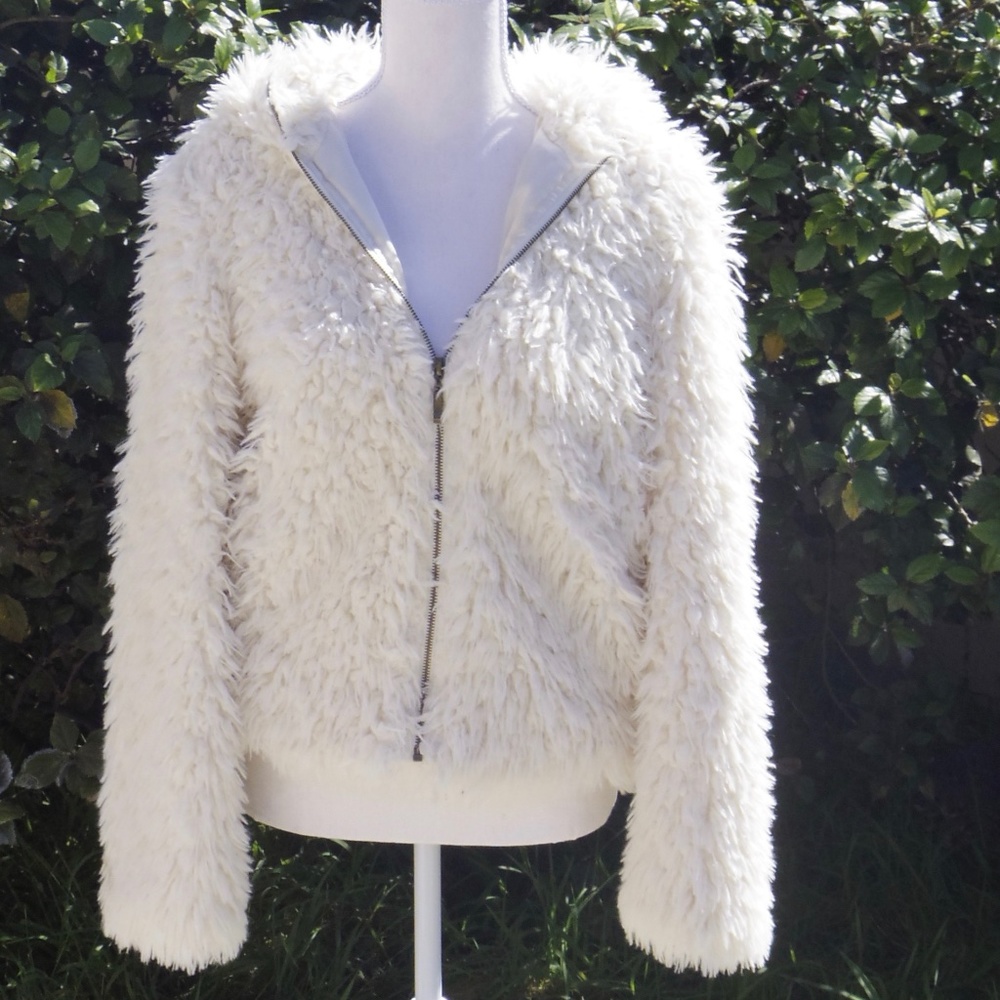 BEAULAH STYLE Shaggy Zip Up